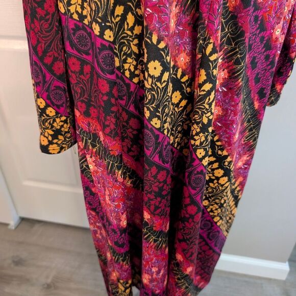 LuLaRoe Multicolor Patterned Cardigan - Picture 5 of 6